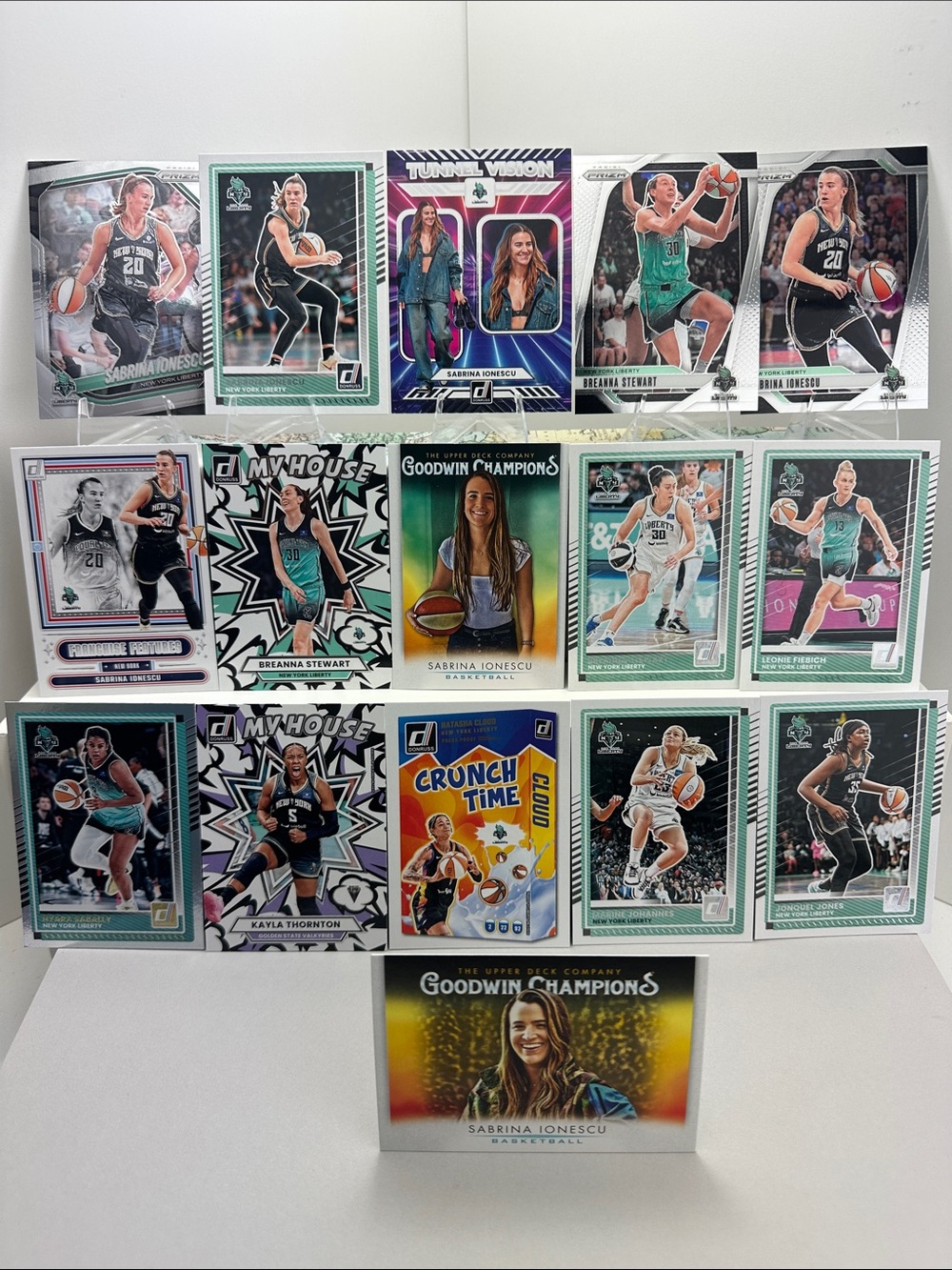 Sabrina Ionescu w/ Breanna Stewart WNBA Liberty lot of 16